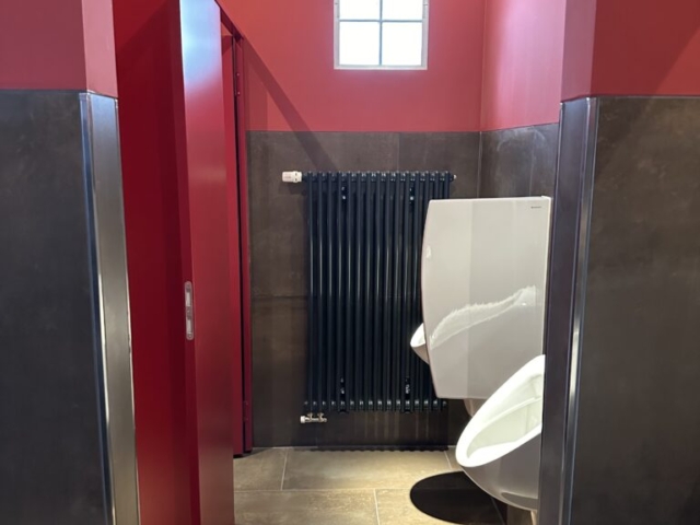 Renovierung eines Badezimmers in einem Restaurant